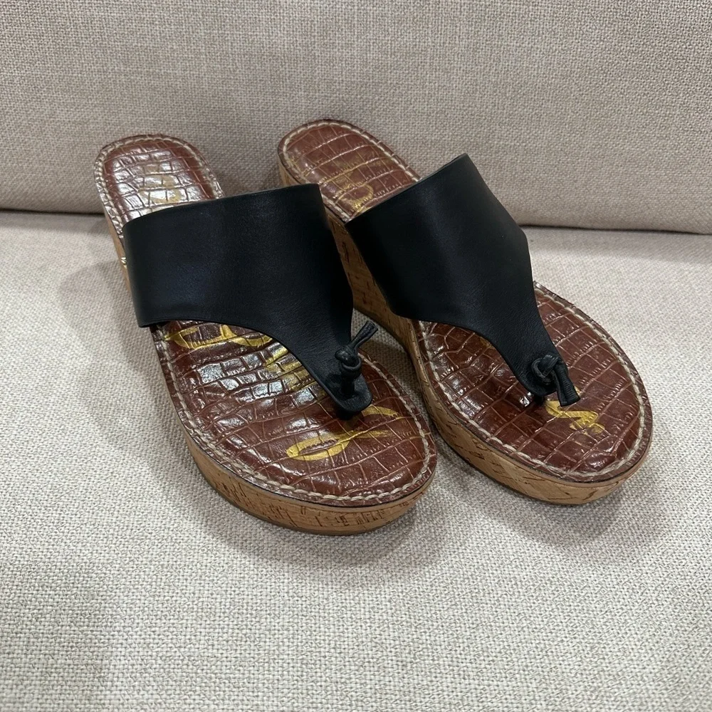 Sam Edelman Black Leather Wedge Sandals size 8.5